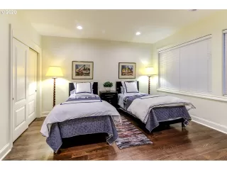 Photo #2: 20077874 Listing