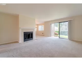 Photo #6: 20078026 Listing