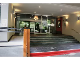 Photo #4: 20078731 Listing