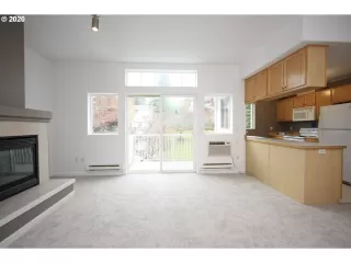 Photo #3: 20078841 Listing