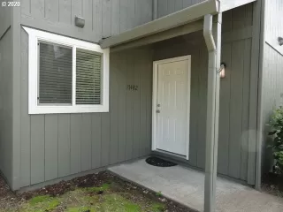 Photo #1: 20079810 Listing 