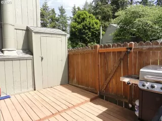 Photo #2: 20079810 Listing 