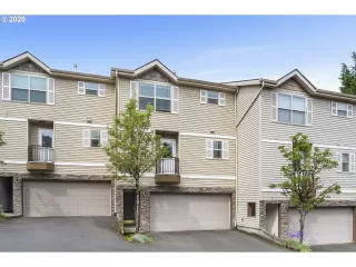 More Details about MLS # 20080964 : 12134 NE FREMONT ST 8