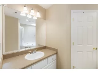 Photo #4: 20080964 Listing