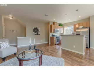 Photo #3: 20081810 Listing