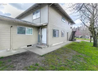 Photo #1: 20081953 Listing