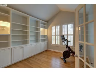 Photo #3: 20082377 Listing
