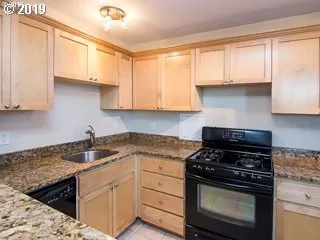 Photo #3: 20083181 Listing