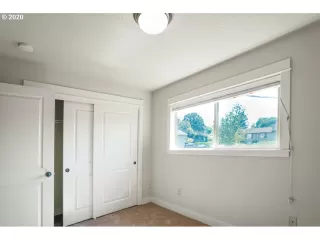 Photo #2: 20083573 Listing