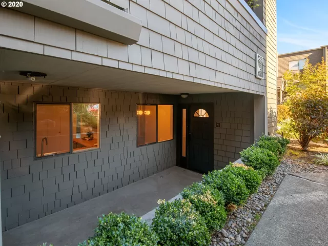 MLS: 20084078 Condo For Sale