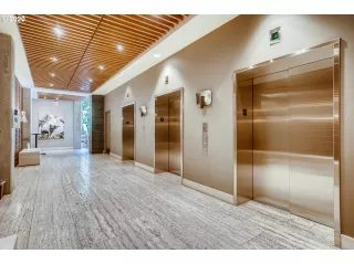 Photo #6: 20084109 Listing 