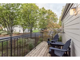 Photo #5: 20084455 Listing 