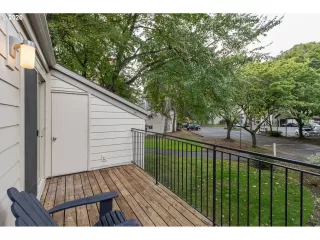 Photo #6: 20084455 Listing 