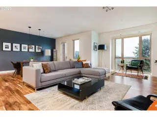 Photo #1: 20084730 Listing