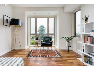 Photo #3: 20084730 Listing