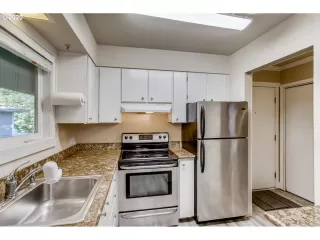 Photo #6: 20085869 Listing 