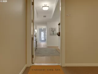 Photo #1: 20086277 Listing