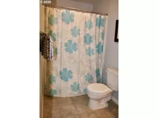 Photo #6: 20086823 Listing