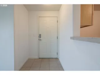 Photo #2: 20086891 Listing