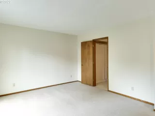 Photo #3: 20087377 Listing 