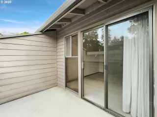 Photo #6: 20087377 Listing 