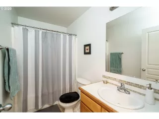 Photo #2: 20088731 Listing