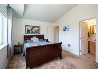 Photo #6: 20088731 Listing