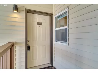 Photo #3: 20089613 Listing