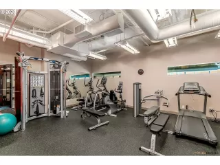 Photo #3: 20089839 Listing