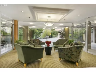 Photo #2: 20089901 Listing