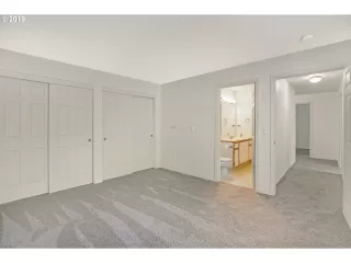 Photo #6: 20090195 Listing