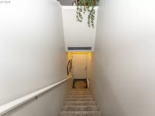 Photo #4: 20090559 Listing 