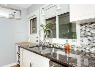 Photo #1: 20090642 Listing