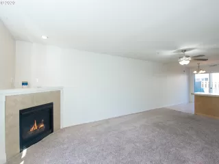 Photo #1: 20091440 Listing