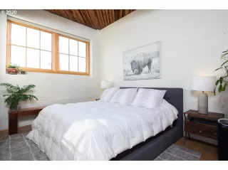 Photo #5: 20091665 Listing 