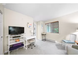 Photo #1: 20091681 Listing