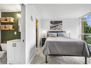 Photo #3: 20092094 Listing 