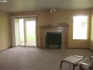 Photo #4: 20092918 Listing