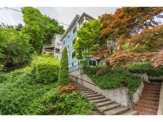 Photo #1: 20093045 Listing 