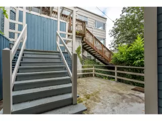 Photo #2: 20093045 Listing 