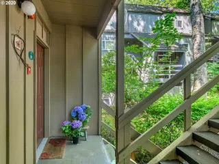 Photo #4: 20093415 Listing 