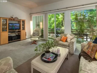 Photo #6: 20093415 Listing 