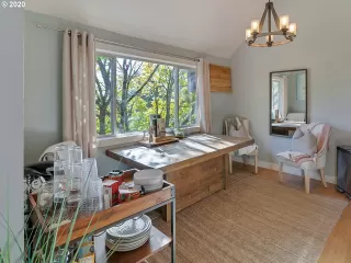 Photo #4: 20094244 Listing