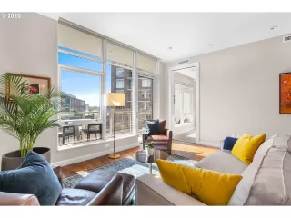 Photo #3: 20094778 Listing