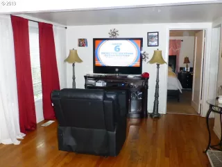 Photo #1: 20094967 Listing 