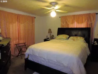 Photo #4: 20094967 Listing 