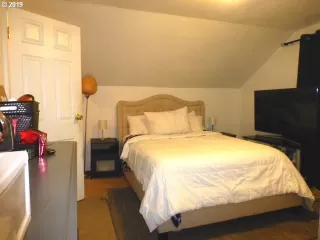 Photo #5: 20094967 Listing 