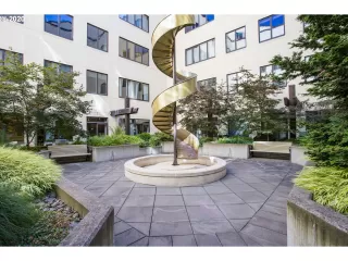 Photo #4: 20095025 Listing 