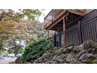 Photo #1: 20095612 Listing