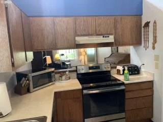 Photo #4: 20095886 Listing